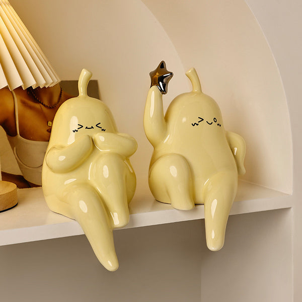 Cute and Funny Star-Picking Pear Ornament Set